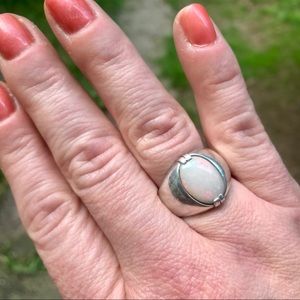 Huge Stunning Australian Opal & Sterling 925 Ring